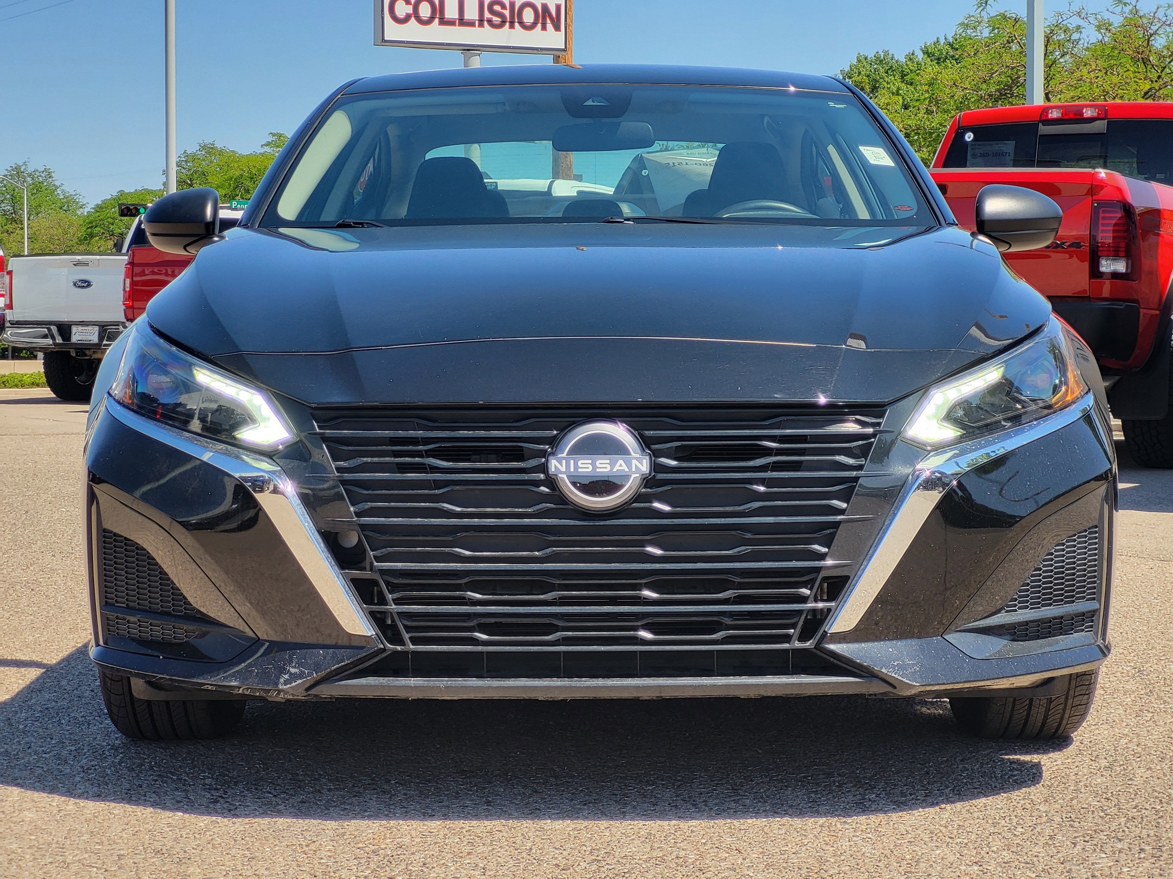 2024 Nissan Altima — side profile view